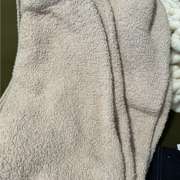 Skims Teddy pants size S/M - Picture 5 of 6